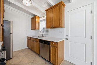 4911-4911 River Ave in Newport Beach, CA - Building Photo - Building Photo