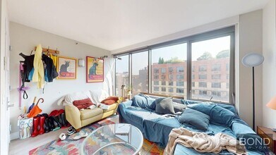 237 E 34th St in New York, NY - Building Photo - Building Photo