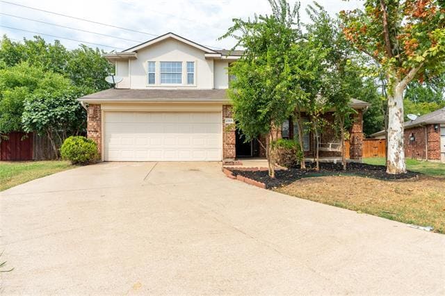 property at 2304 Glenhaven Dr