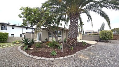 603 Camino De Orchidia in Encinitas, CA - Building Photo - Building Photo