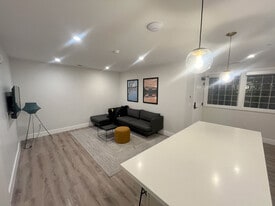 225 Vine St NW in Washington, DC - Building Photo