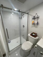 50 Laurel Ave in Toronto, ON - Building Photo - Building Photo