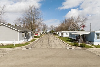 Buckeye Estates in Wauseon, OH - Foto de edificio - Building Photo