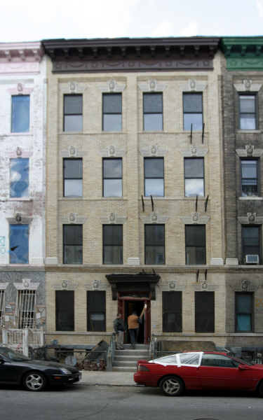 313 Jefferson St in Brooklyn, NY - Foto de edificio