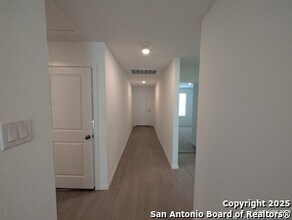 4618 Legacy Pt in Von Ormy, TX - Building Photo - Building Photo