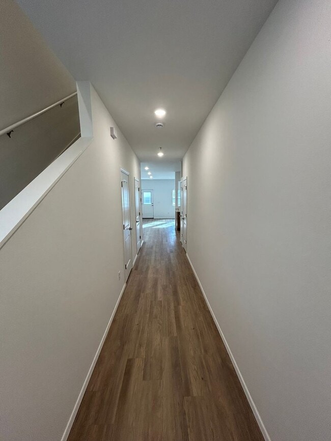 2804 W Mockingbird Ln in Rogers, AR - Building Photo - Building Photo