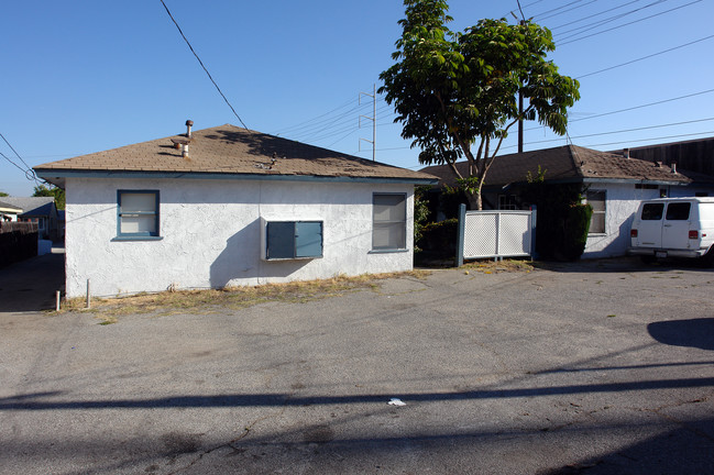 4802-4806 W 136th St in Hawthorne, CA - Building Photo - Building Photo