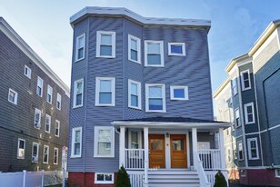17 Ashland St, Unit 01 in Somerville, MA - Building Photo