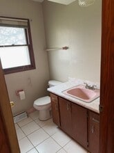 7111 W Brentwood Ave in Milwaukee, WI - Building Photo - Building Photo