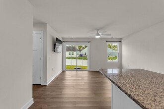 767 Cottage Dr in Columbia, TN - Building Photo - Building Photo