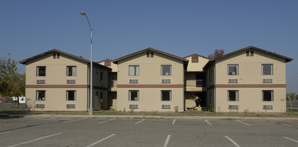 1146 Hospital Rd in Winton, CA - Foto de edificio - Building Photo