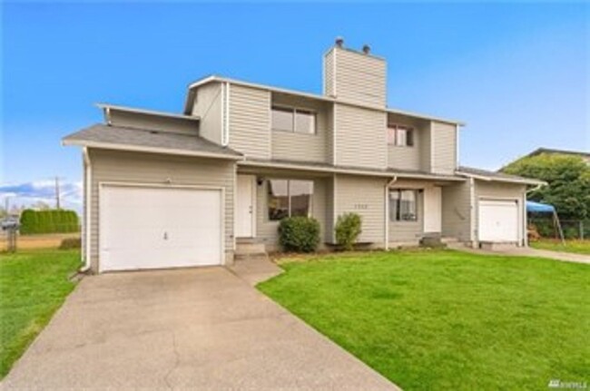 property at 1702 C St SE