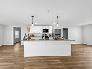 8531 Horizon Ln in Hudson, FL - Building Photo - Building Photo