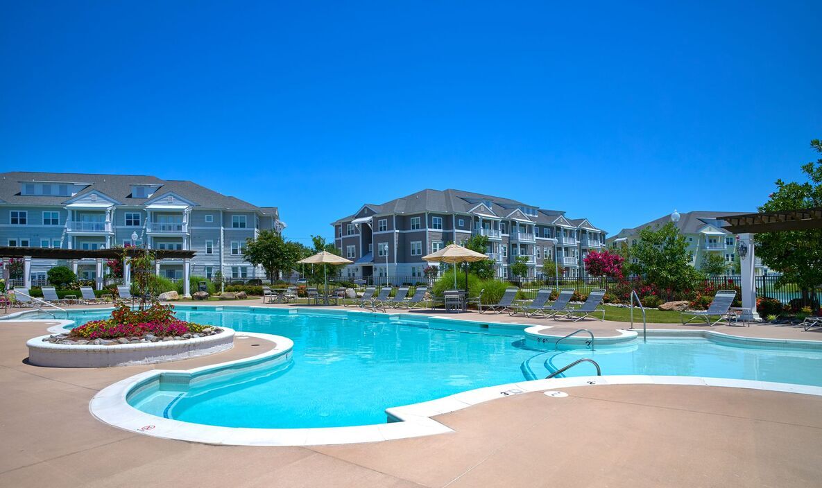 The Apartments At Spence Crossing in Virginia Beach, VA - Foto de edificio