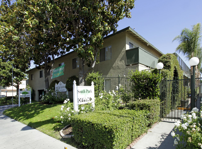 South Park Apartments in Anaheim, CA - Building Photo - Building Photo