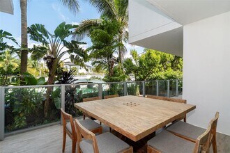 1201 20th St in Miami Beach, FL - Building Photo - Building Photo