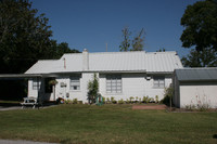 730 14th St NW in Largo, FL - Foto de edificio - Building Photo