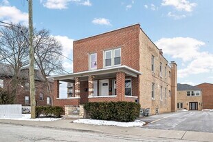 423 Funston Ave in Highwood, IL - Building Photo