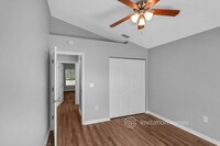 2058 Sarah Louise Dr in Brandon, FL - Building Photo - Building Photo