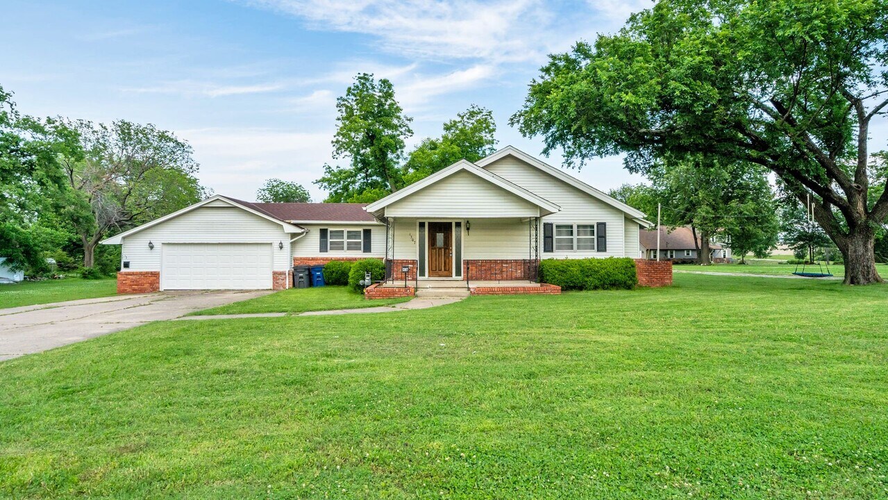 1307 S 77th E Ave in Tulsa, OK - Building Photo
