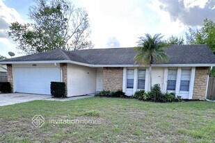 2905 Ripplewood Dr, Unit 1 in Seffner, FL - Building Photo