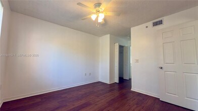 4177 N Haverhill Rd in West Palm Beach, FL - Building Photo - Building Photo