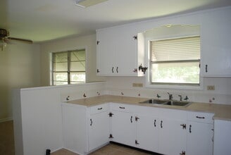 102 Magnolia St in Ladson, SC - Building Photo - Building Photo