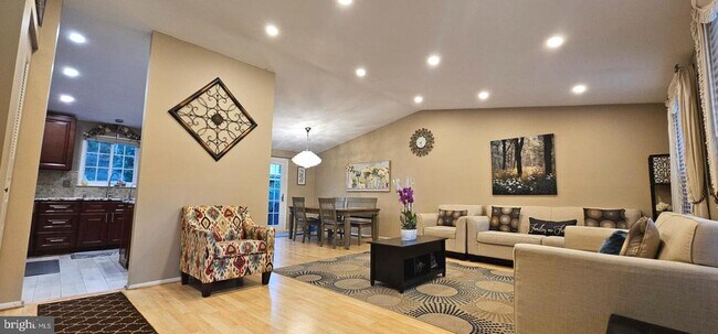 4033 Pickstone Dr in Fairfax, VA - Building Photo - Building Photo