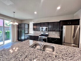 3682 Friendship Ln in Clovis, CA - Building Photo