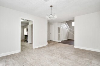 11527 Mulholland Dr in Stafford, TX - Building Photo - Building Photo