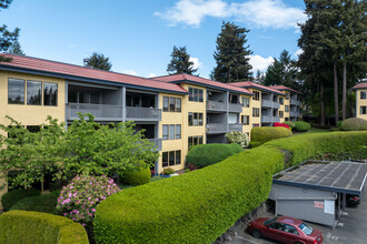 Parkview East in Kirkland, WA - Building Photo - Building Photo