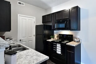 Gage Crossing in Dublin, OH - Building Photo