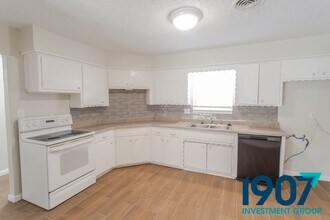 101 Leverich Ct in Moore, OK - Building Photo - Building Photo