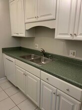 323 Laurens St SW in Aiken, SC - Building Photo - Building Photo