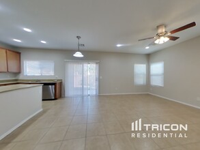 8140 W Palo Verde Ave in Peoria, AZ - Building Photo - Building Photo