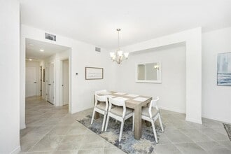 17775 Boracay Ct in Venice, FL - Building Photo - Building Photo