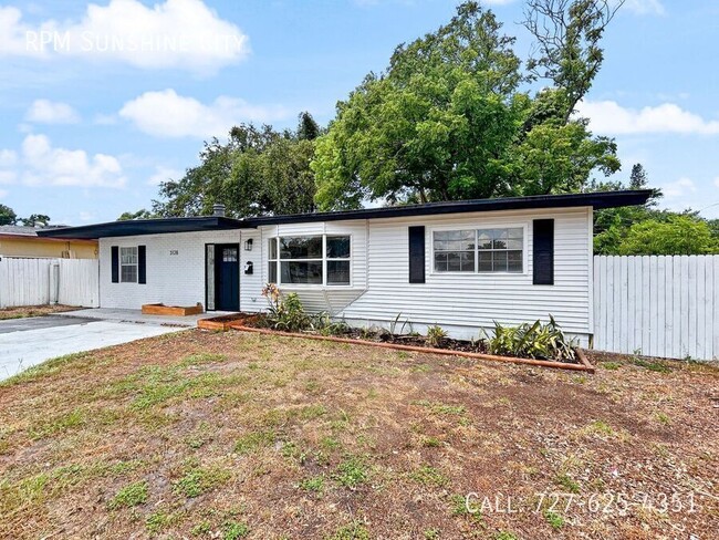 3128 49th Street N