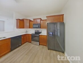 2491 Marthas Ridge Dr, Unit 2N in Statesville, NC - Foto de edificio - Building Photo