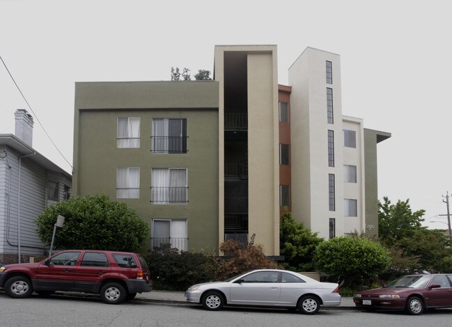 El Lago in Oakland, CA - Foto de edificio - Building Photo