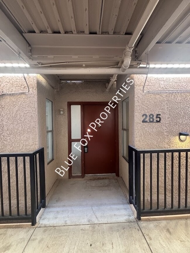 2601 W Broadway Blvd in Tucson, AZ - Building Photo - Building Photo