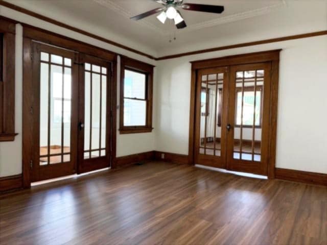 229 W 8th St in Pittsburg, CA - Foto de edificio - Building Photo