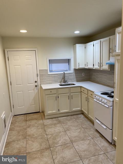 property at 3112 W Gordon St