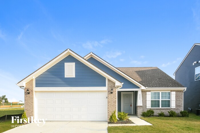 5846 Wintersweet Ln in Whitestown, IN - Building Photo