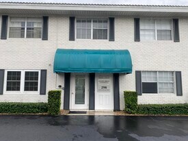 298 SW 6th St in Boca Raton, FL - Building Photo