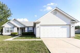 449 Grant Ct in Avon, IN - Building Photo