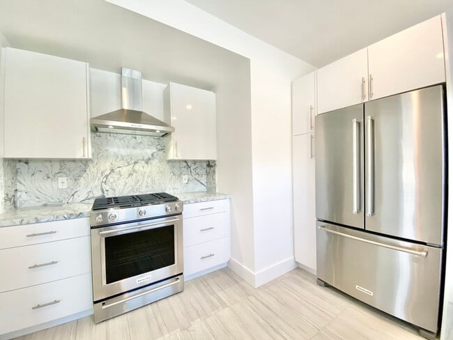 property at 807-809 Croft Ave
