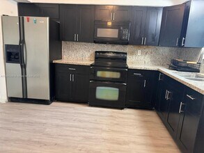 60 NE 184th Terrace in Miami, FL - Building Photo - Building Photo
