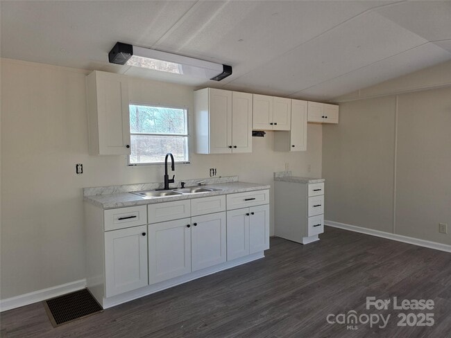 5712 Unionville Rd in Unionville, NC - Building Photo - Building Photo