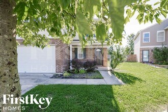 1820 Feather Reed Ln in Greenwood, IN - Building Photo - Building Photo