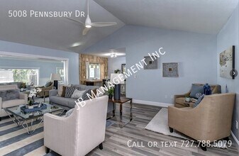 5008 Pennsbury Dr in Tampa, FL - Building Photo - Building Photo